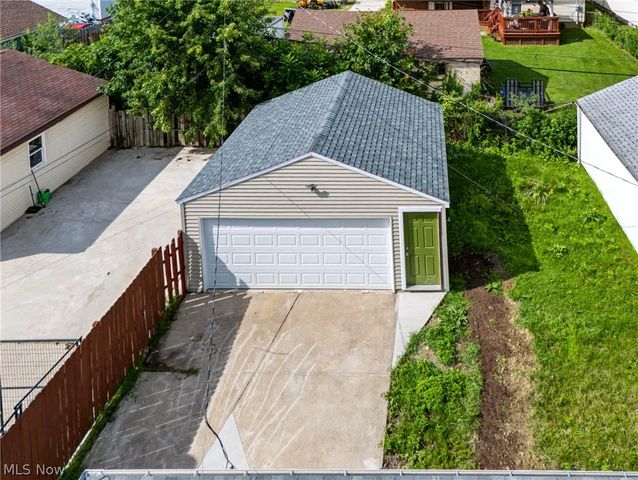 15909 Bryce Avenue, Cleveland, OH 44128