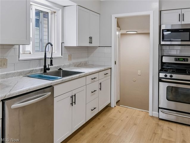 15909 Bryce Avenue, Cleveland, OH 44128