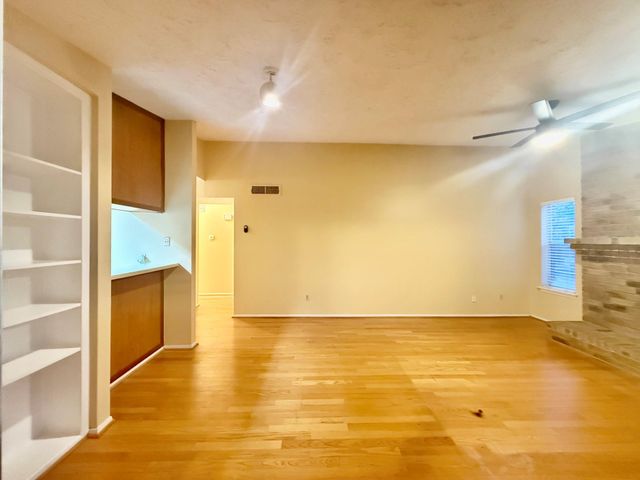 10555 Turtlewood Court 2407, Houston, TX 77072