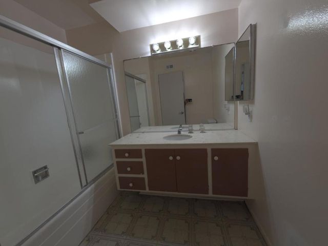 2 Mayapple Way, Irvine, CA 92612
