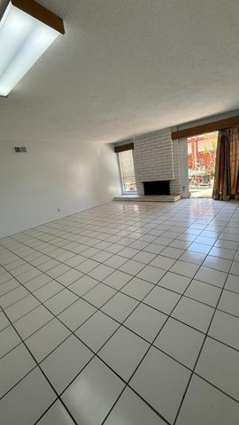 2 Mayapple Way, Irvine, CA 92612