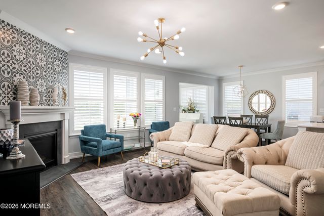 51 Ashburn Avenue, Manahawkin, NJ 08050