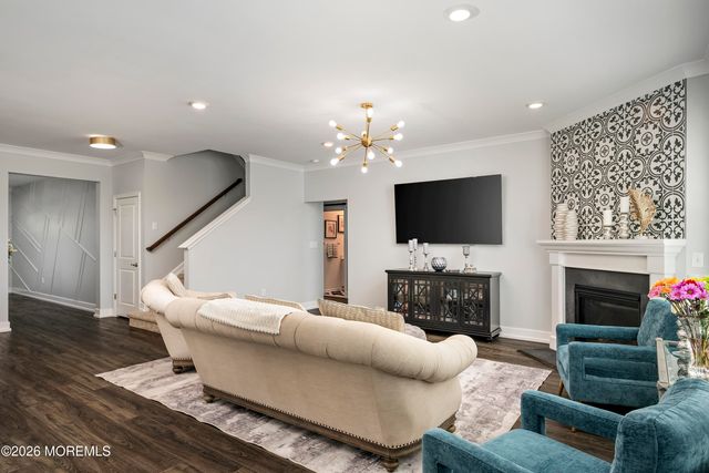 51 Ashburn Avenue, Manahawkin, NJ 08050
