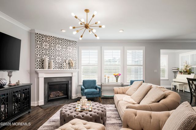 51 Ashburn Avenue, Manahawkin, NJ 08050