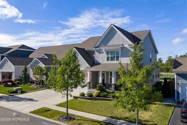 51 Ashburn Avenue, Manahawkin, NJ 08050
