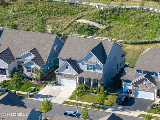 51 Ashburn Avenue, Manahawkin, NJ 08050