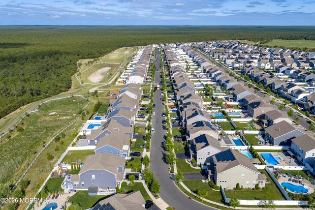 51 Ashburn Avenue, Manahawkin, NJ 08050