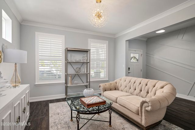 51 Ashburn Avenue, Manahawkin, NJ 08050