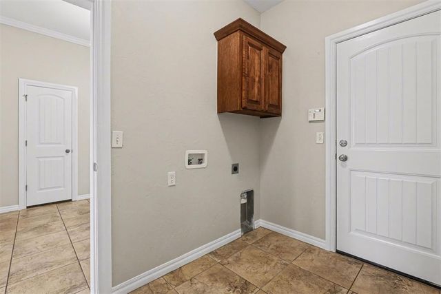 8021 NW 159th Street, Edmond, OK 73013
