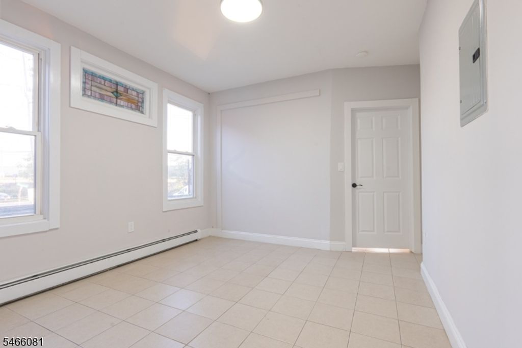 658 Magnolia Ave, Elizabeth City, NJ 07206 — photo 5