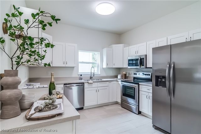 1439 Las Villas Blvd, Sebring, FL 33870