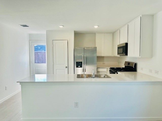 2016 Belgian Drive, Aubrey, TX 76227