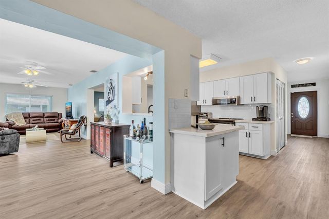 7500 NW 73rd Avenue, Tamarac, FL 33321