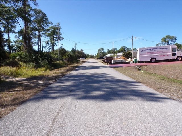 763 LONGBOW LANE, Lehigh Acres, FL 33972
