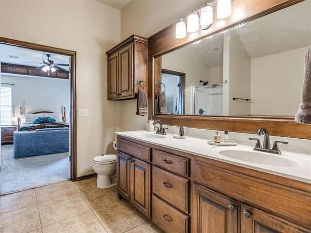 3716 Catamaran Drive, Yukon, OK 73099