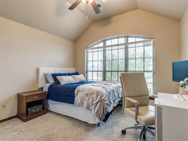 3716 Catamaran Drive, Yukon, OK 73099