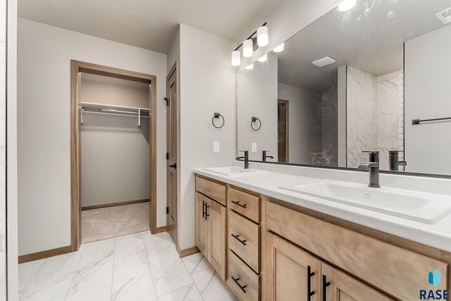 703 N Clark St Street, Lennox, SD 57039