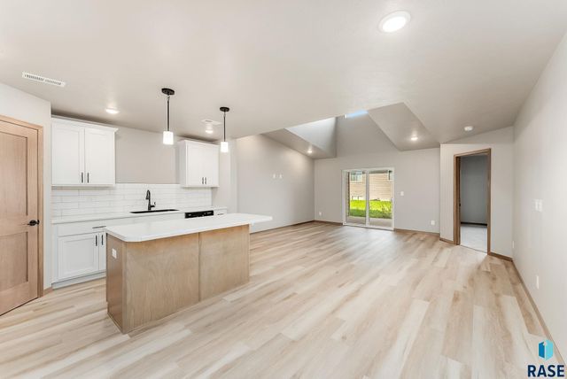 703 N Clark St Street, Lennox, SD 57039