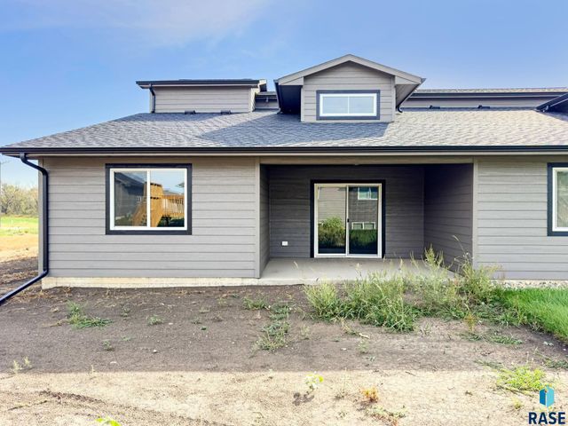 703 N Clark St Street, Lennox, SD 57039