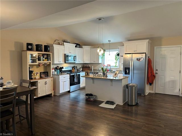 5300 S NC Highway 150, Lexington, NC 27295