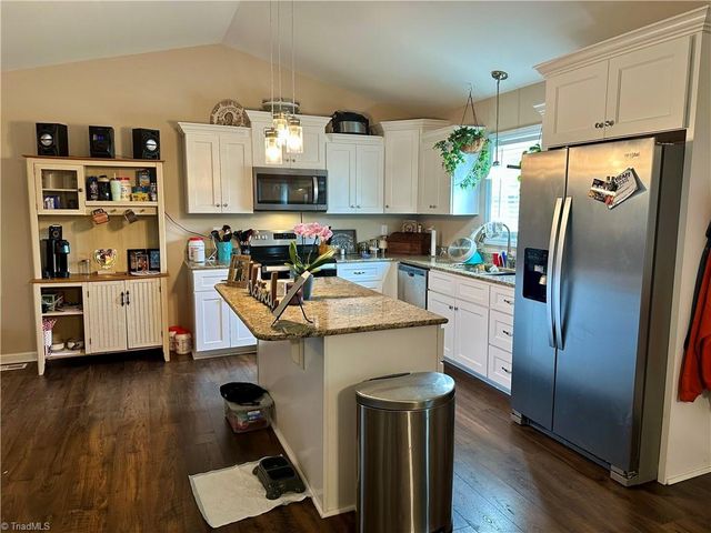 5300 S NC Highway 150, Lexington, NC 27295