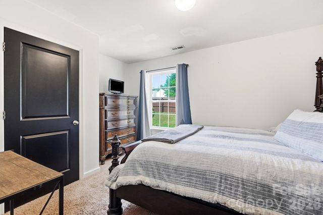 1718 Aldershot Court, Dallas, NC 28034