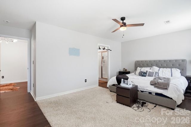 1718 Aldershot Court, Dallas, NC 28034