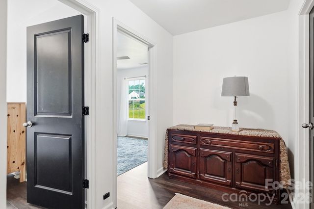 1718 Aldershot Court, Dallas, NC 28034