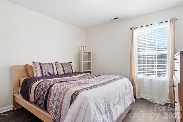 1718 Aldershot Court, Dallas, NC 28034
