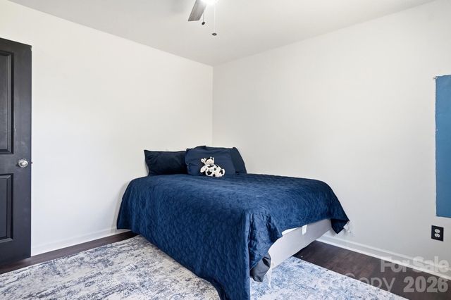 1718 Aldershot Court, Dallas, NC 28034