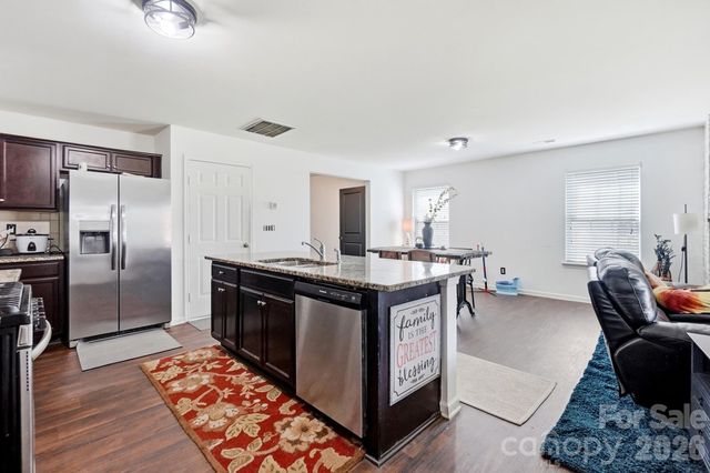 1718 Aldershot Court, Dallas, NC 28034