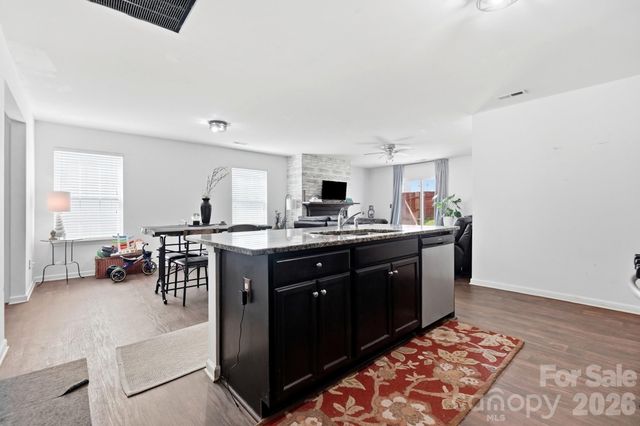 1718 Aldershot Court, Dallas, NC 28034