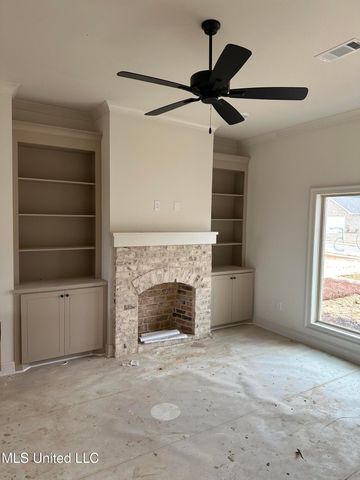 1068 Riverside Lane, Pearl, MS 39208