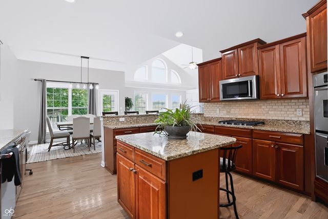11316 Abbitt Trail, Zionsville, IN 46077