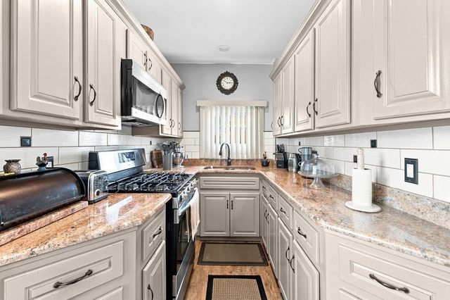 483-491 Brayton Ave., Fall River, MA 02721