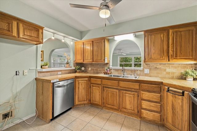21 Hatcher Drive, Bella Vista, AR 72715