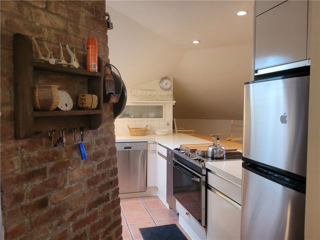 30 KAY Street 5, Newport, RI 02840