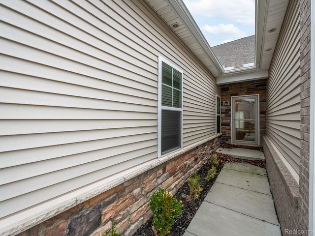 851 Plum Village Drive, Raisinville Township, MI 48161