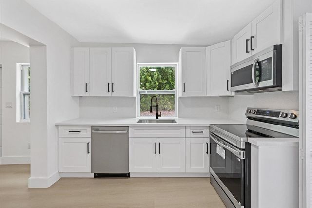 1803 Service Road, North Palm Beach, FL 33408