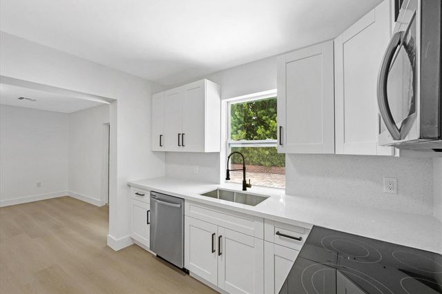 1803 Service Road, North Palm Beach, FL 33408