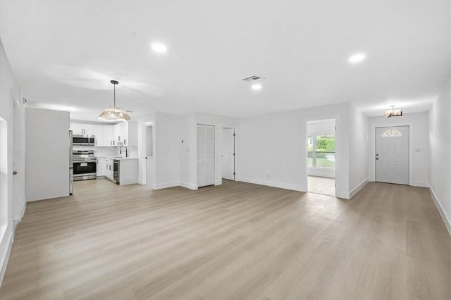 1803 Service Road, North Palm Beach, FL 33408