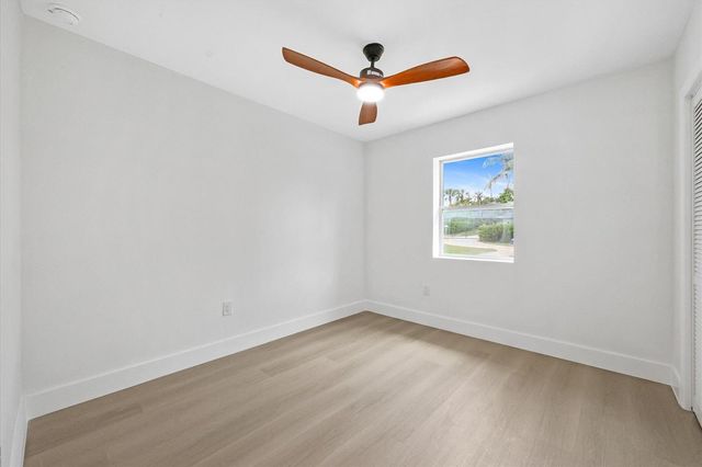 1803 Service Road, North Palm Beach, FL 33408