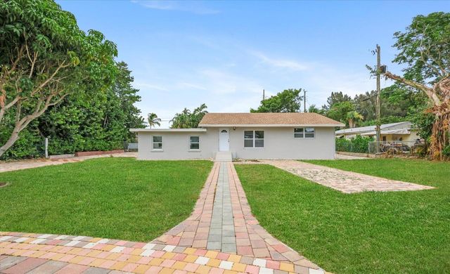 1803 Service Road, North Palm Beach, FL 33408
