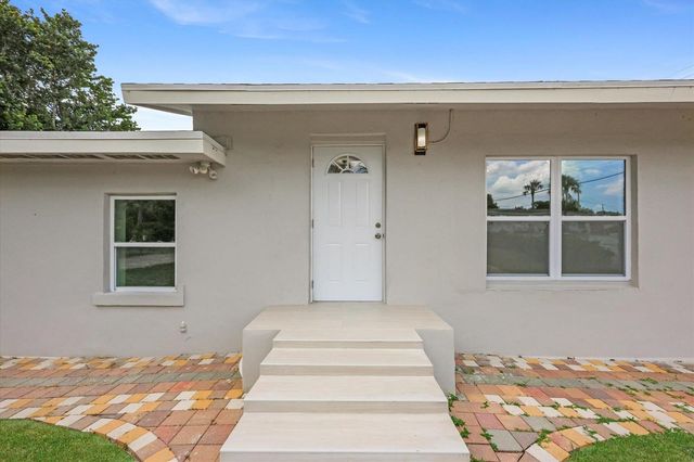 1803 Service Road, North Palm Beach, FL 33408