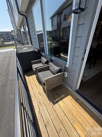 322 E Cama Street, Charlotte, NC 28217