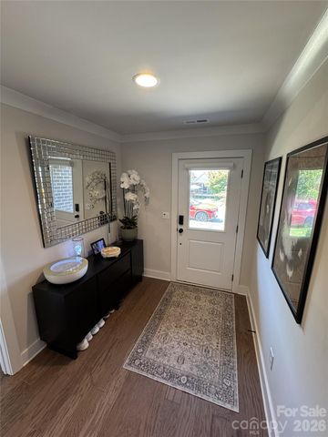 322 E Cama Street, Charlotte, NC 28217