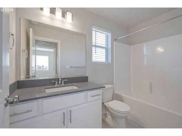 2117 36th Ave, Forest Grove, OR 97116