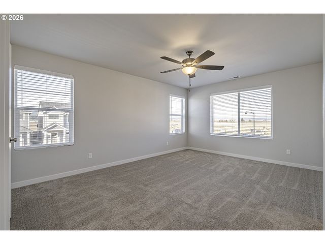 2117 36th Ave, Forest Grove, OR 97116