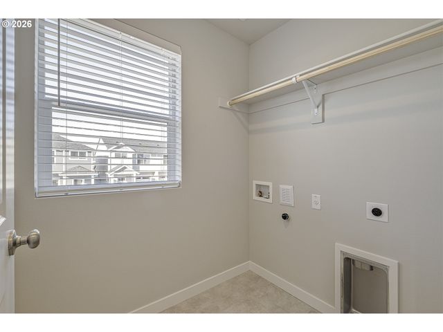 2117 36th Ave, Forest Grove, OR 97116