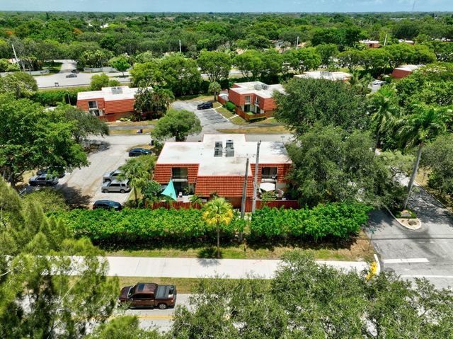 3428 San Bernadino Drive 58-A, Delray Beach, FL 33445